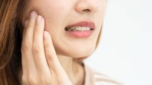 early signs of tooth decay